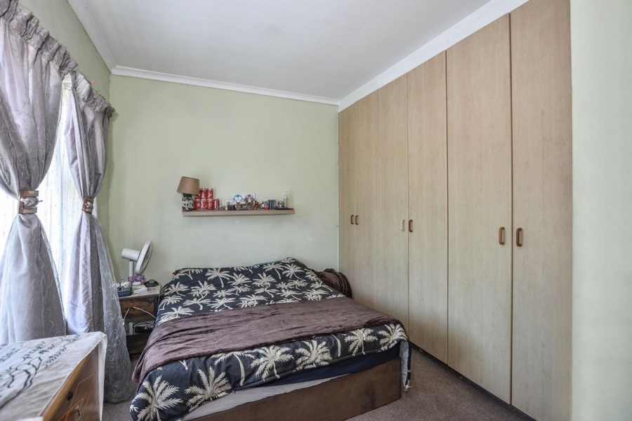 2 Bedroom Property for Sale in Labiance Estate Western Cape